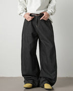 The Seamline Relaxed Denim Jeans