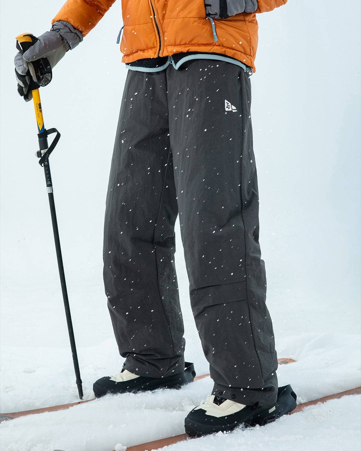 The Summit Pleated Cargo Trousers