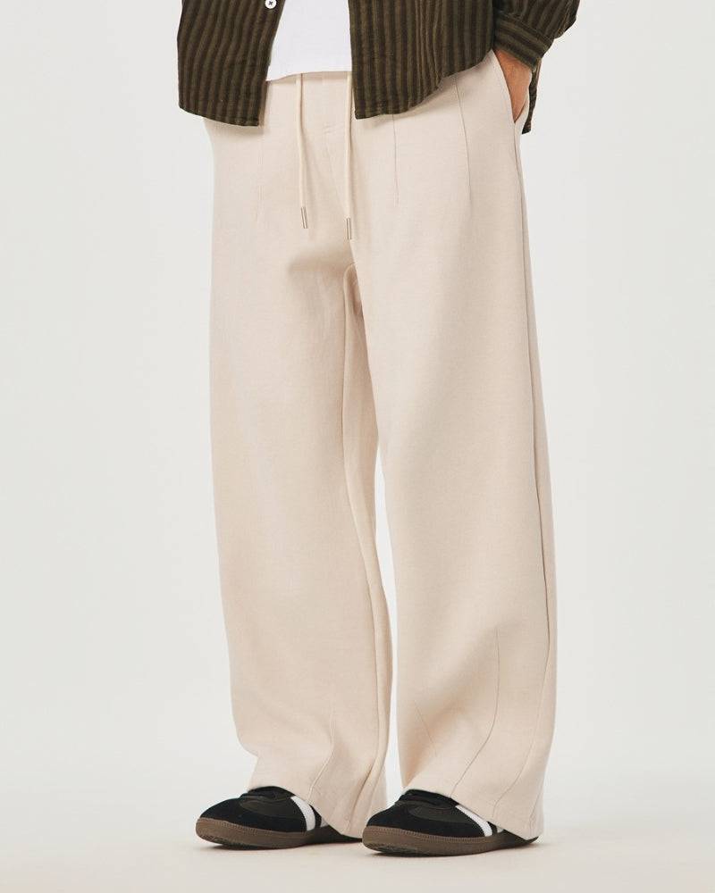 Relaxed Fit Wide-Leg Joggers