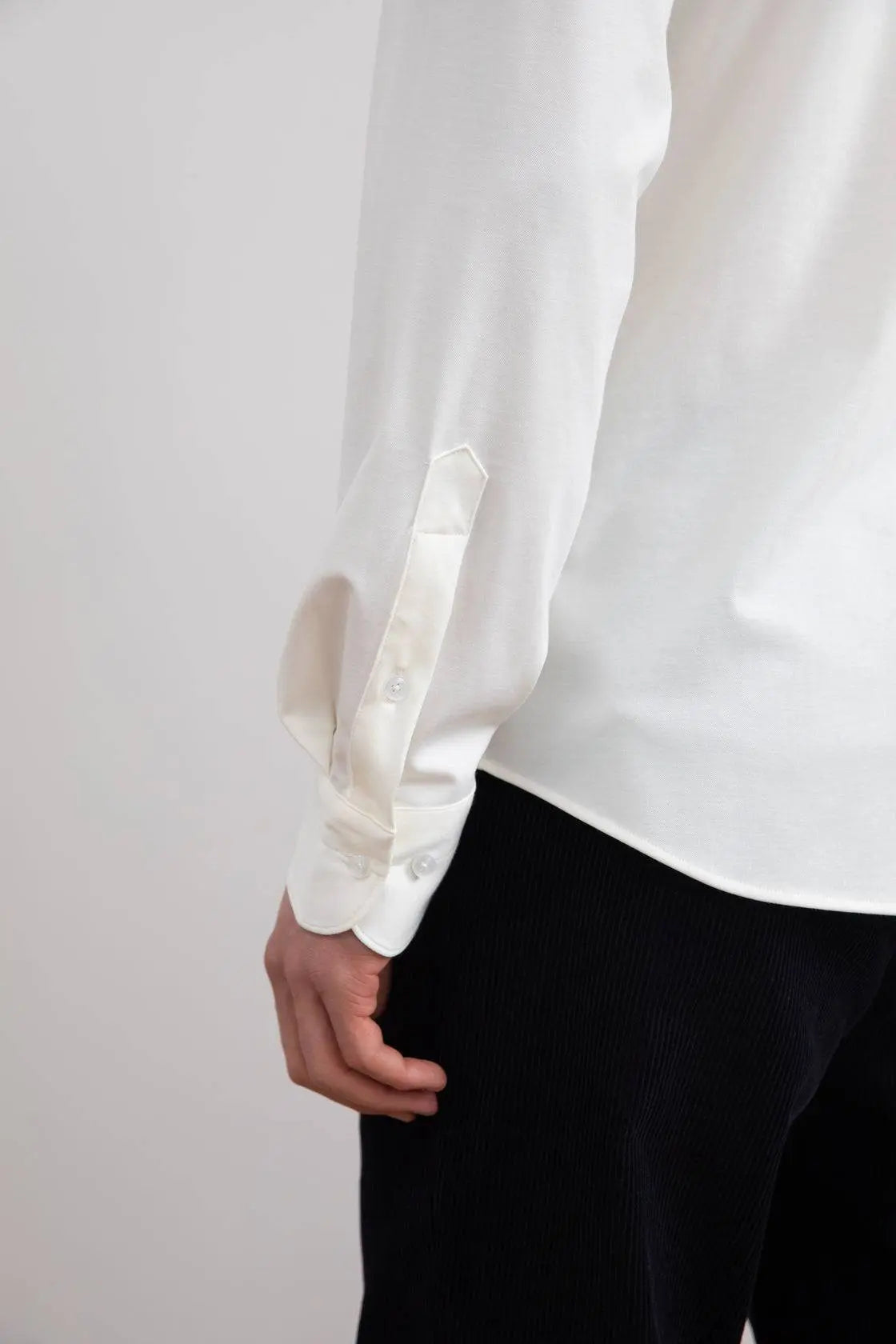 White Comfort Shirt - Tour&Tate