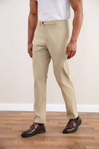 Beige Straight-Fit Chino - Tour&Tate