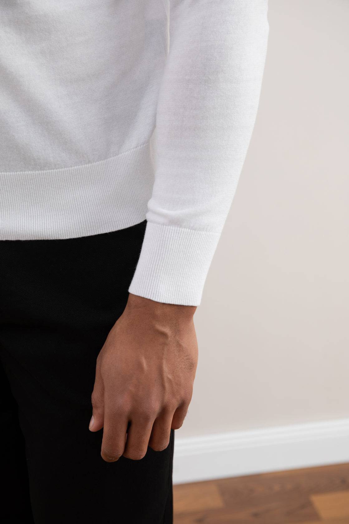 White Lightweight Crewneck Sweater - Tour&Tate