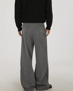 Relaxed Fit Pleated Trousers