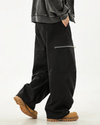 The Fieldline Pleated Cargo Trousers