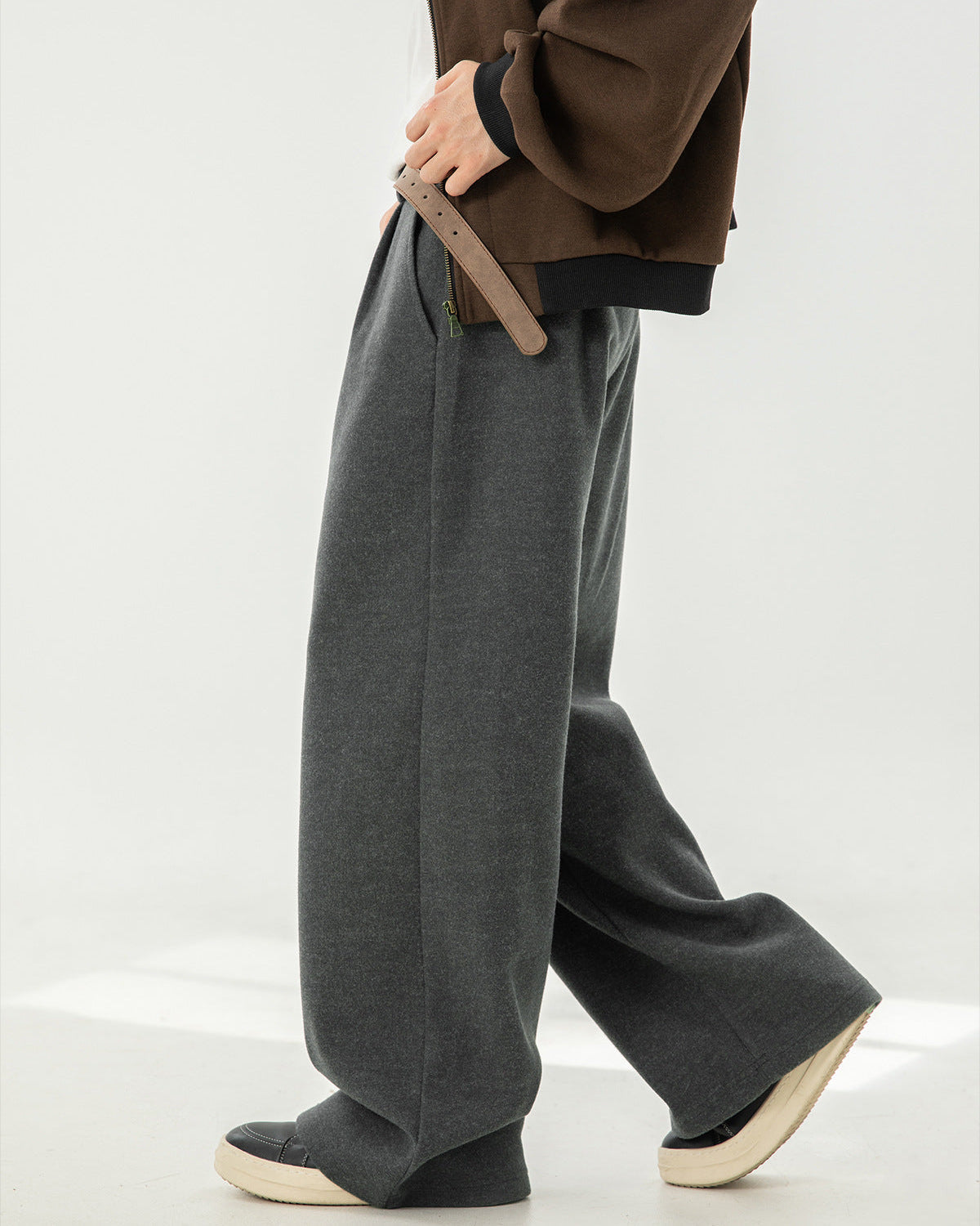 The Woolblend Draped Trousers