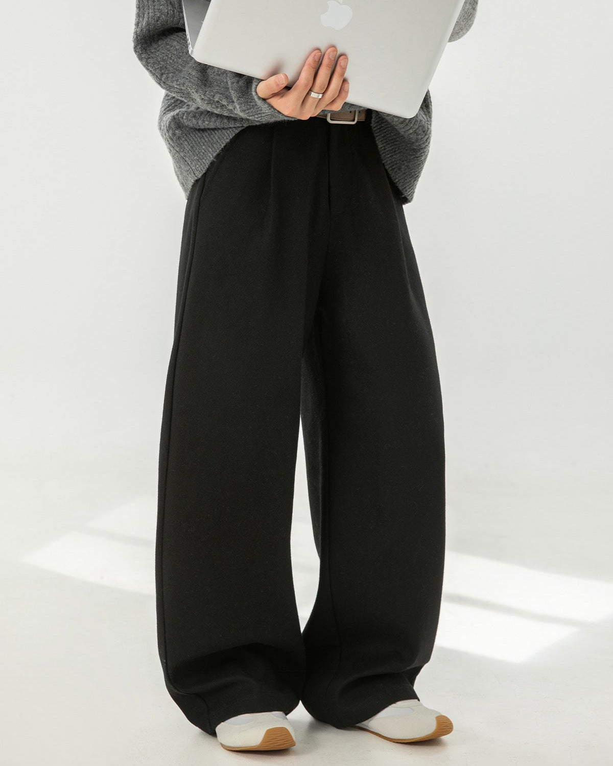 The Woolblend Draped Trousers