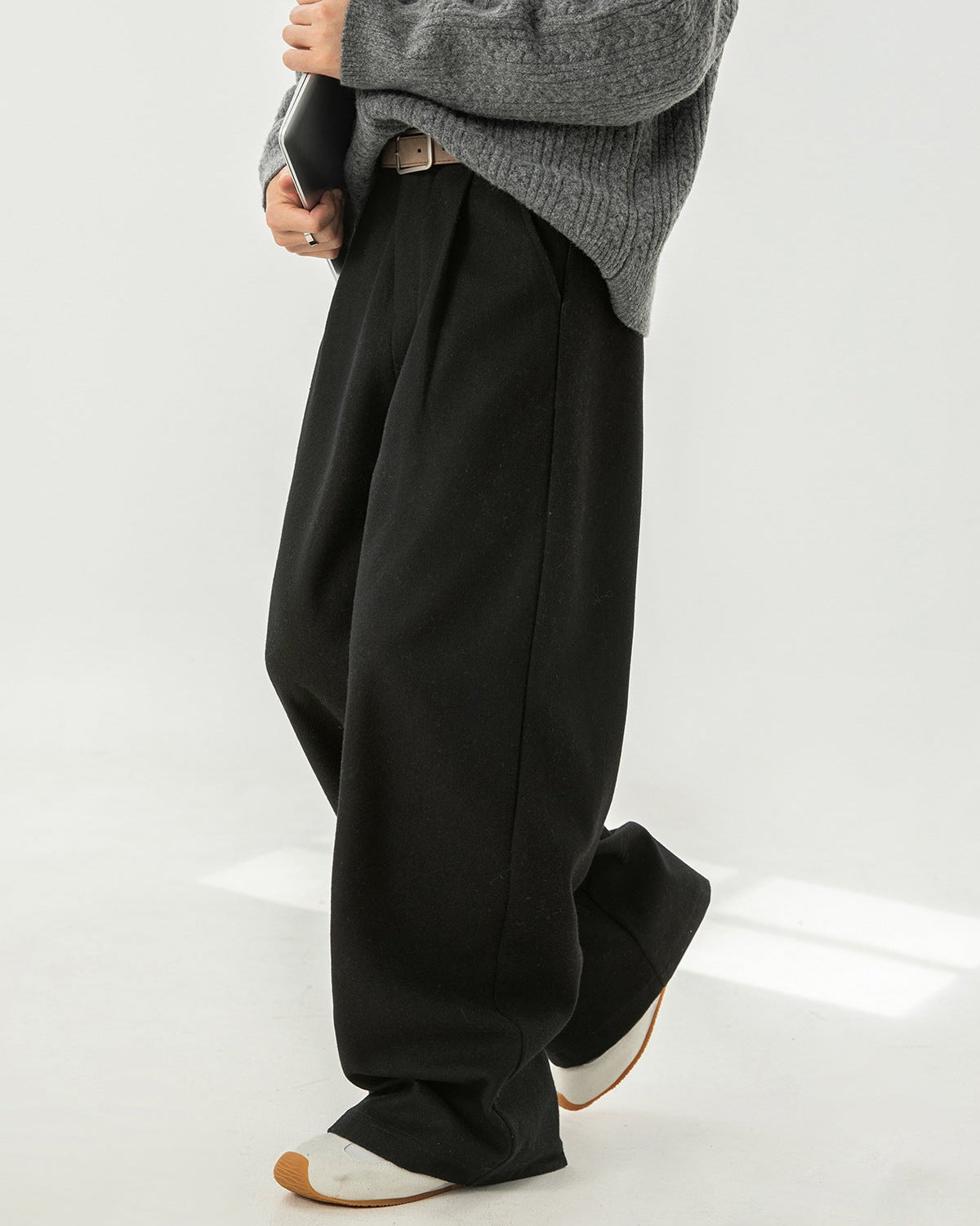 The Woolblend Draped Trousers
