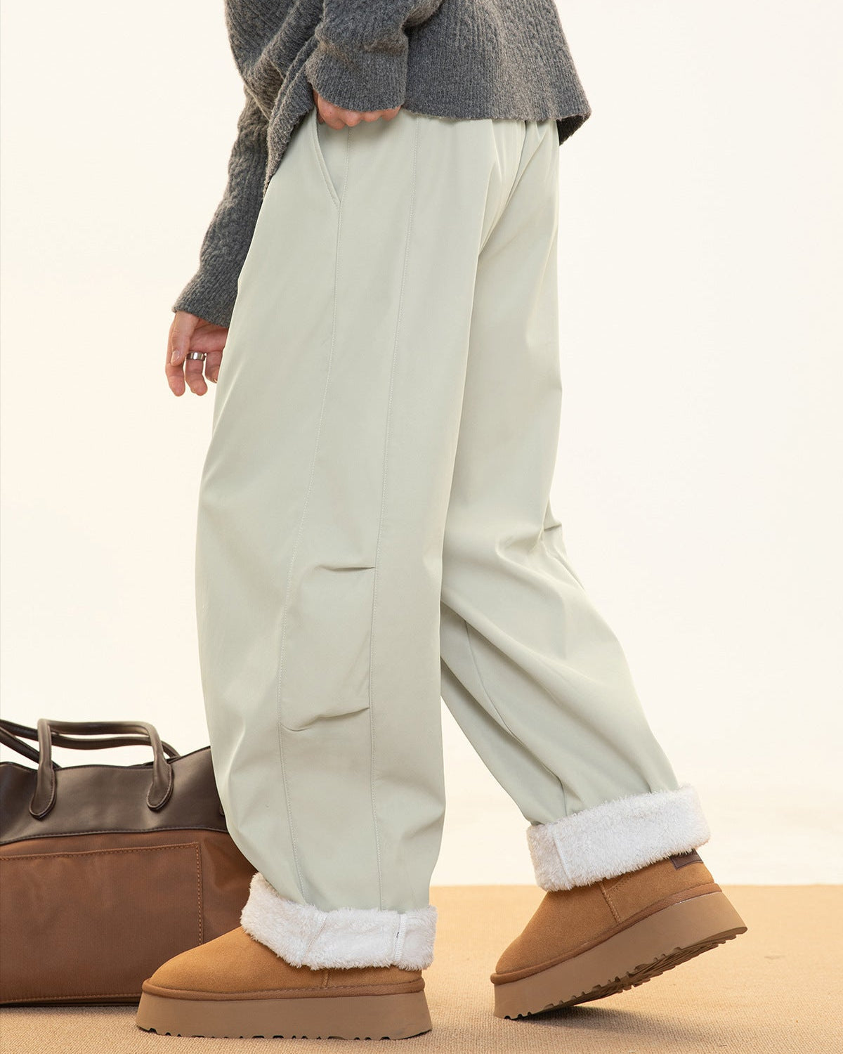 The Divide Pleat Fleece Jeans