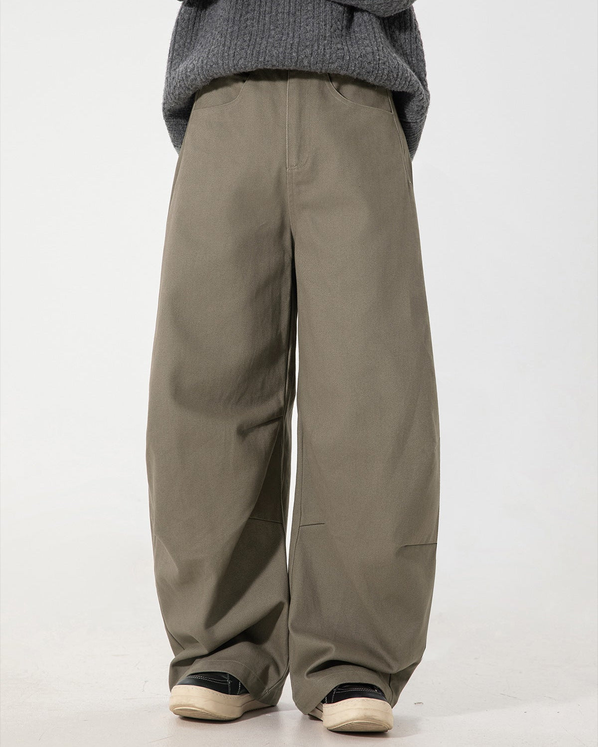 The Stanton Pleated Cargo Jeans