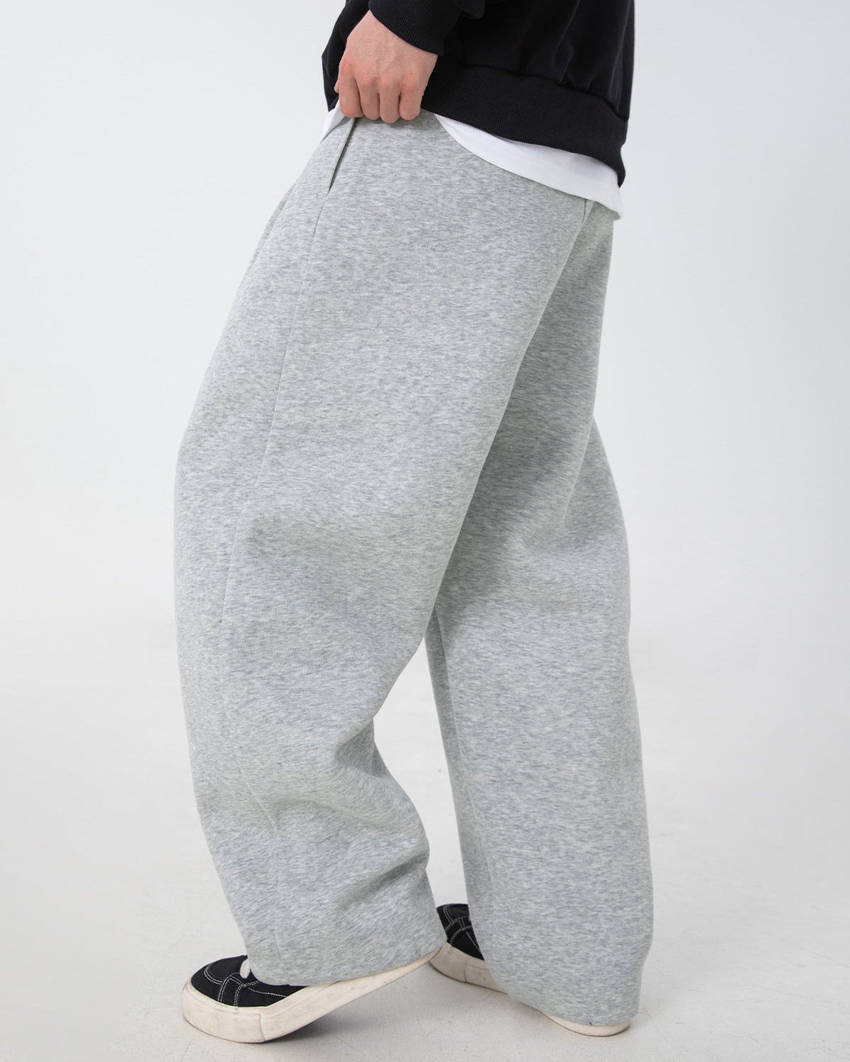 The Contour Pleat Relaxed Jeans