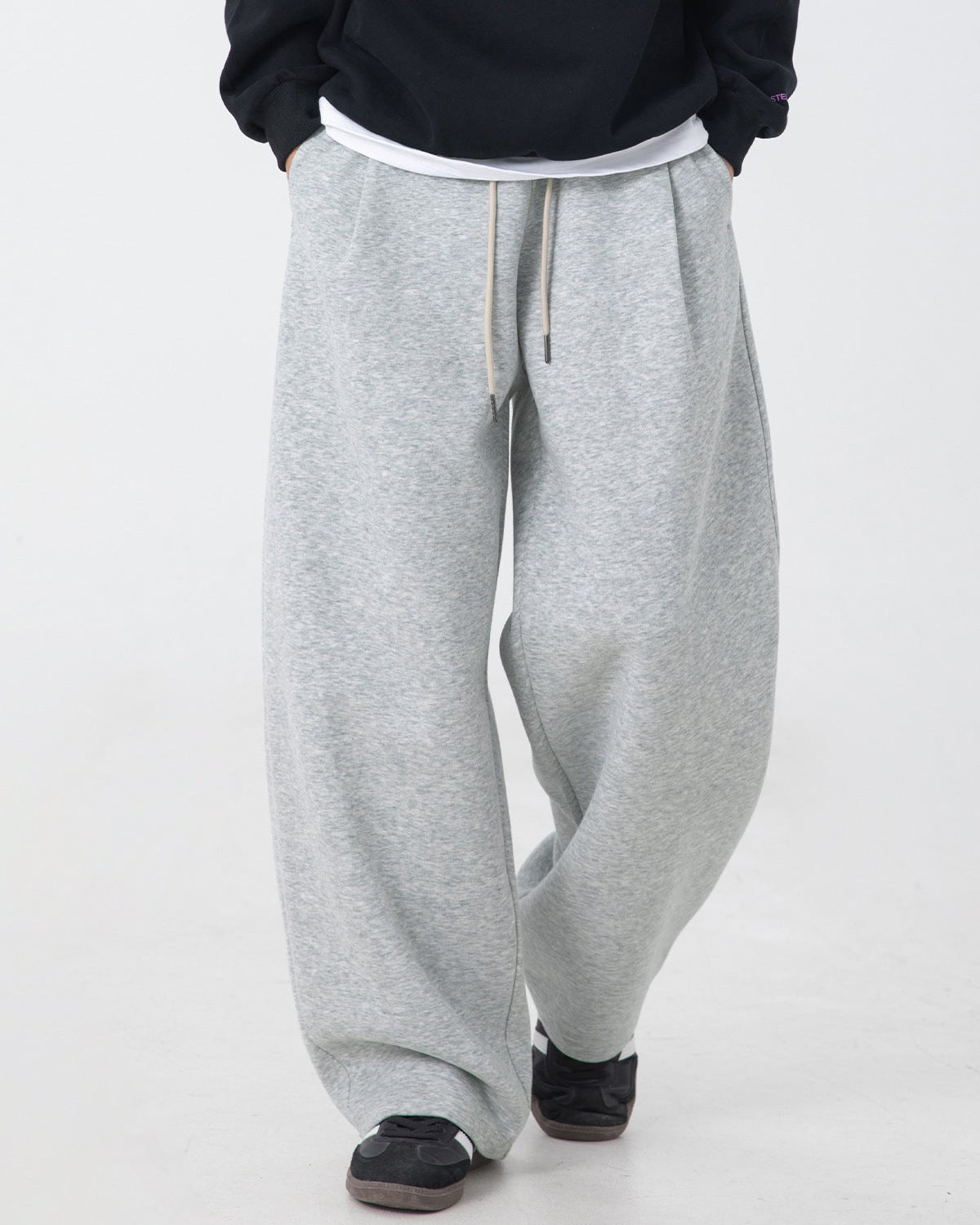 The Contour Pleat Relaxed Jeans