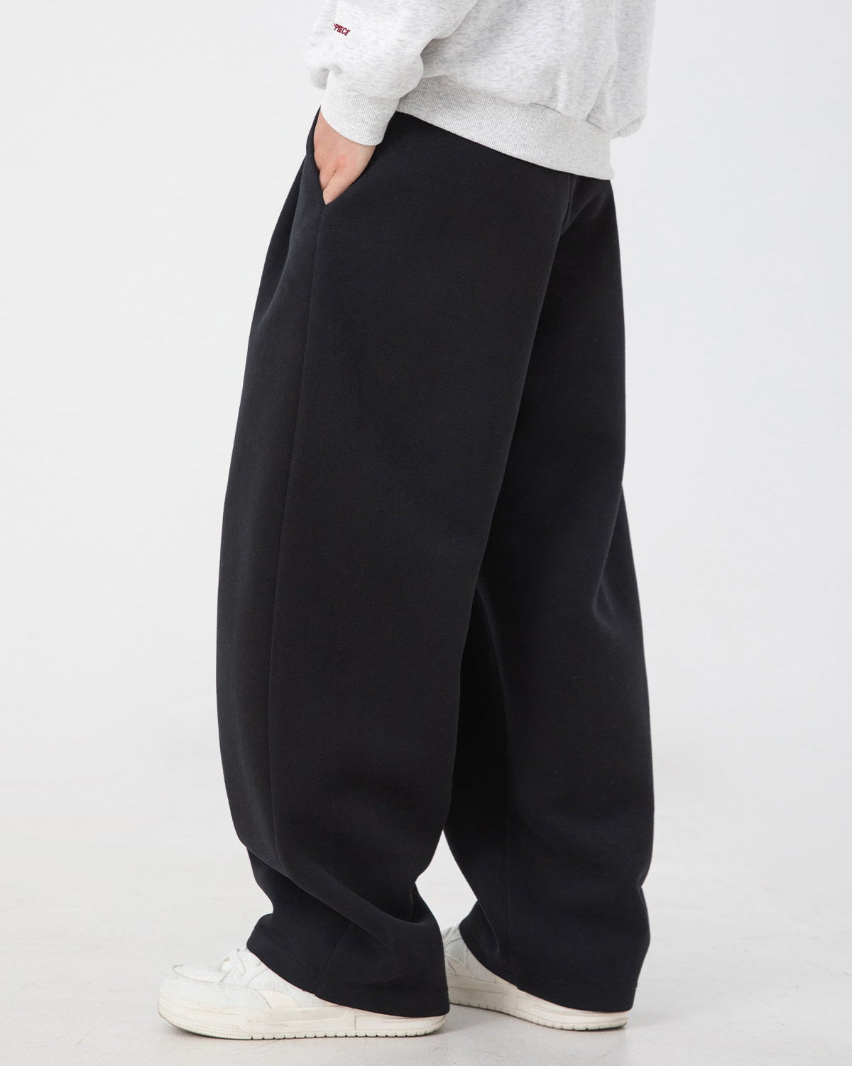 The Contour Pleat Relaxed Jeans